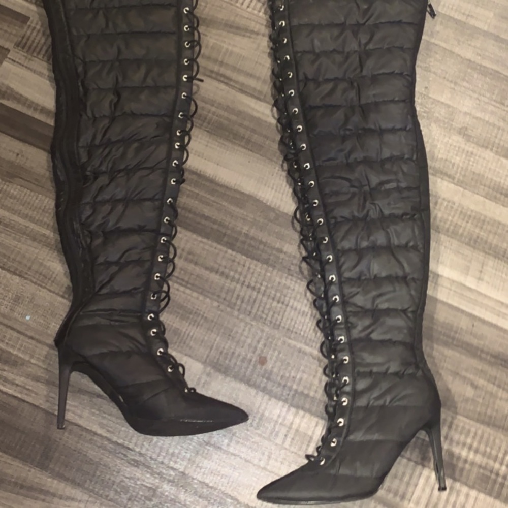 Lace up thigh high boots, wore with my Harley Quinn fit. Comfortably fits 9-11